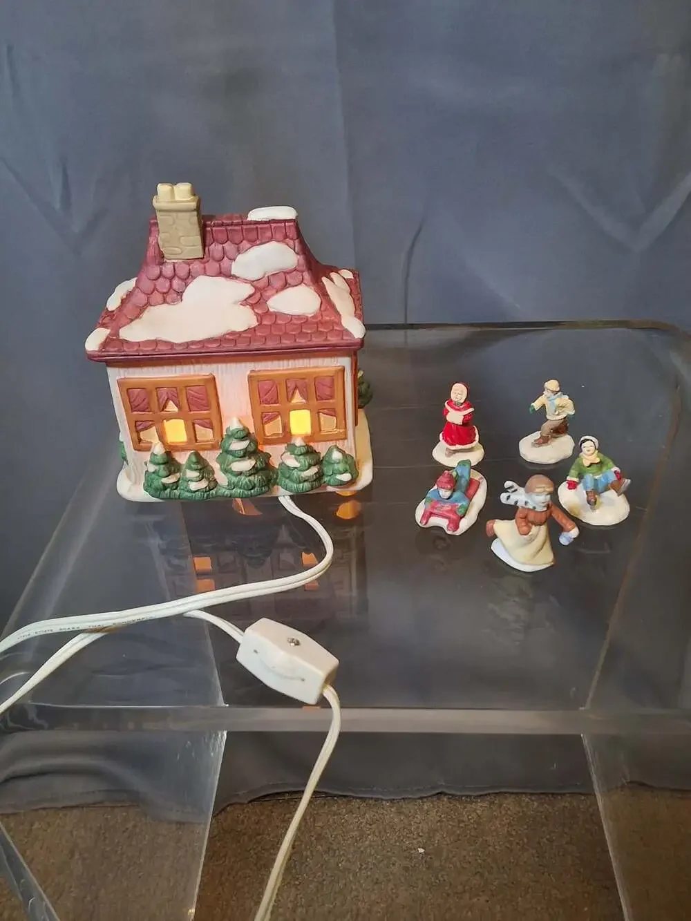 House of Lloyd Christmas Around The World Village Lot of 5 Sets